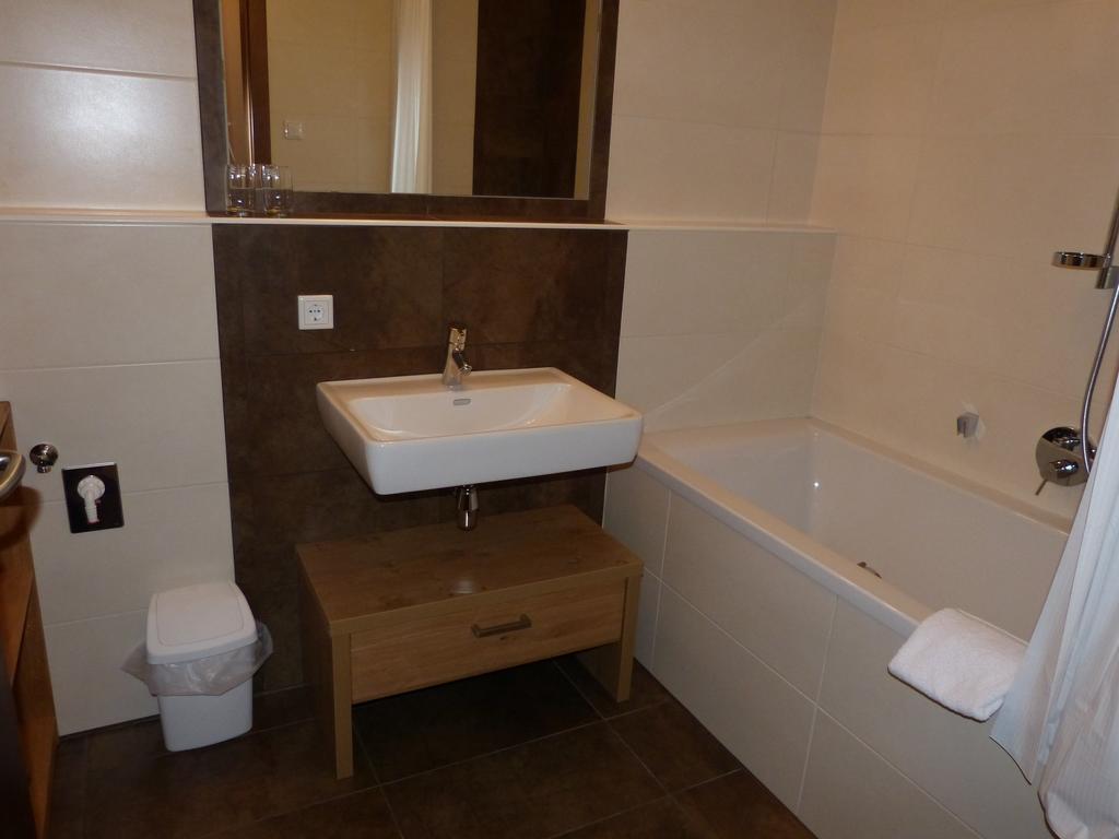 Apartmán Fürth Kaprun Szoba fotó